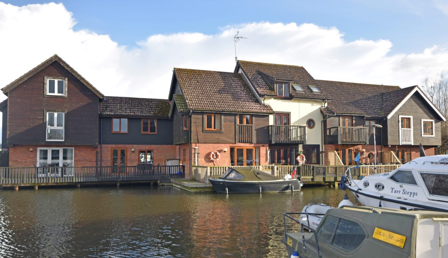 Town house, Wroxham - Waterside Estate Agents