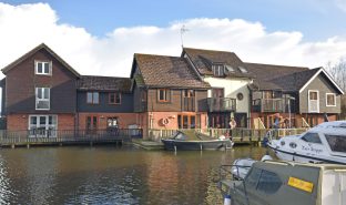 Wroxham - 3 Bedroom Town House