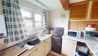 Martham - 2 Bedroom Detached bungalow