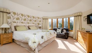 Wroxham - 6 Bedroom Detached house