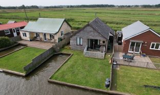 Potter Heigham - 3 Bedroom Detached bungalow