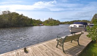 Ludham - 2 Bedroom Detached bungalow