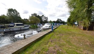 Wayford Bridge - Mooring plot