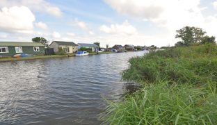 Potter Heigham - 2 Bedroom Detached bungalow