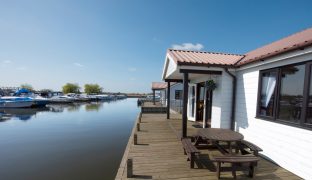 Potter Heigham - 3 Bedroom Detached bungalow