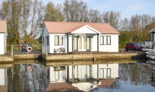 Potter Heigham - 3 Bedroom detached bungalow