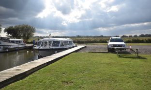 Potter Heigham - Mooring plot