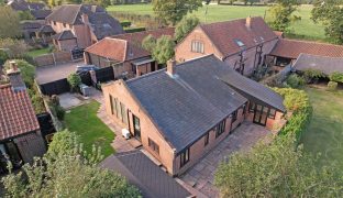 South Walsham - 3 Bedroom Barn conversion