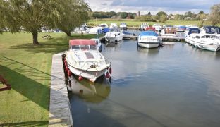 Potter Heigham - Mooring Plot