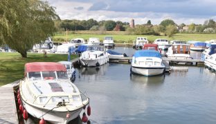 Potter Heigham - Mooring Plot