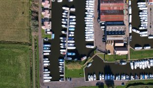 Potter Heigham - Mooring Plot