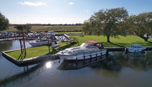 Potter Heigham - Mooring Plot